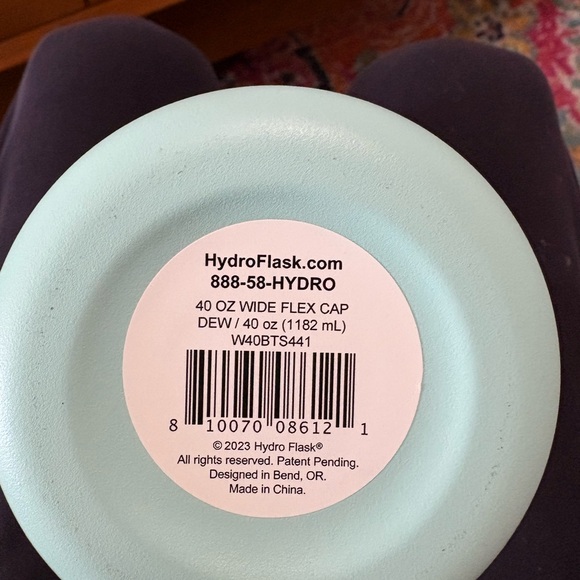 Hydro flask - Picture 2 of 2